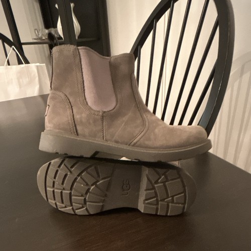 Ugg youth chelsea ankle boots - chelsea,