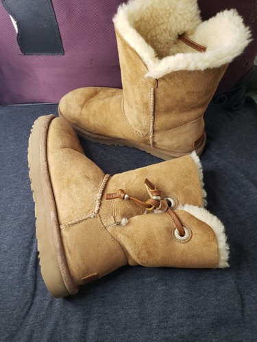 Ugg women brown suede - women’s,